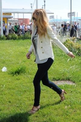 05.jpg