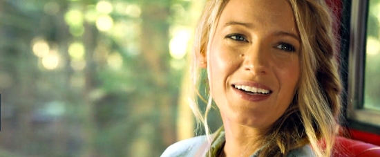 theshallows-blakelively-00090.jpg