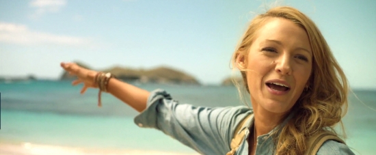theshallows-blakelively-00309.jpg