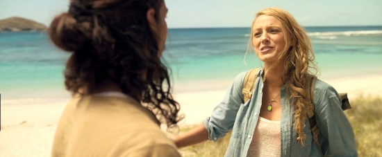 theshallows-blakelively-00366.jpg