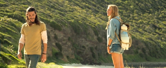 theshallows-blakelively-00393.jpg