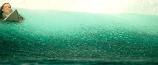theshallows-blakelively-00565.jpg