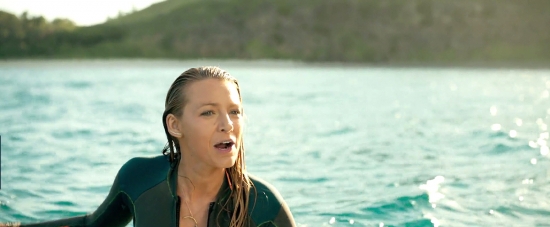 theshallows-blakelively-00621.jpg