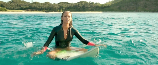 theshallows-blakelively-00654.jpg