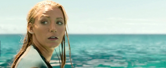 theshallows-blakelively-00665.jpg