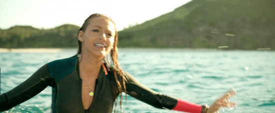 theshallows-blakelively-00685.jpg