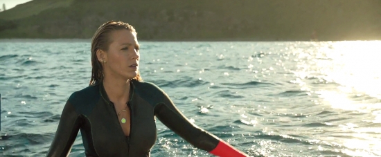 theshallows-blakelively-01114.jpg
