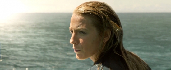 theshallows-blakelively-01117.jpg