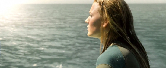 theshallows-blakelively-01126.jpg