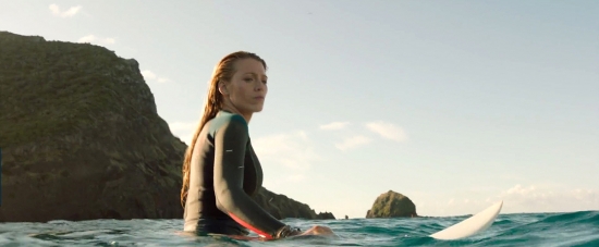 theshallows-blakelively-01168.jpg