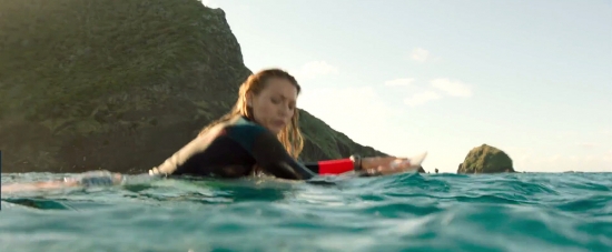 theshallows-blakelively-01200.jpg