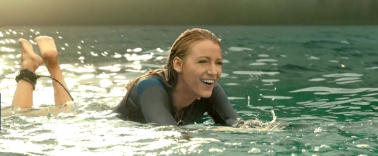 theshallows-blakelively-01217.jpg