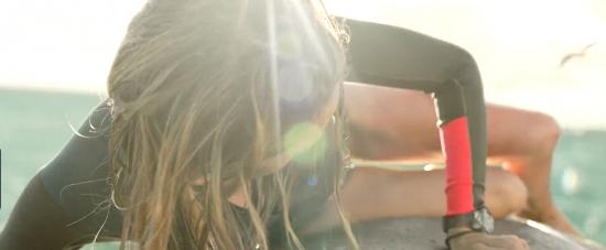 theshallows-blakelively-01436.jpg