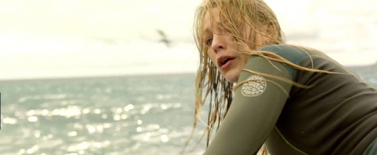theshallows-blakelively-01570.jpg