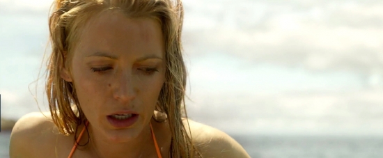 theshallows-blakelively-01960.jpg