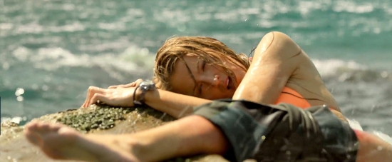 theshallows-blakelively-01975.jpg