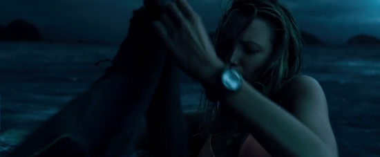 theshallows-blakelively-02097.jpg