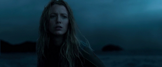 theshallows-blakelively-02297.jpg