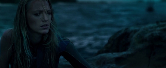 theshallows-blakelively-02348.jpg