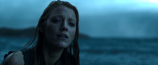 theshallows-blakelively-02594.jpg