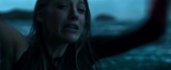 theshallows-blakelively-02638.jpg