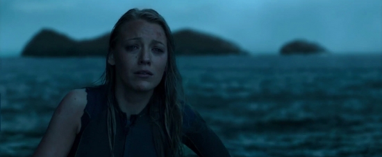 theshallows-blakelively-02739.jpg