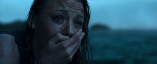 theshallows-blakelively-02752.jpg