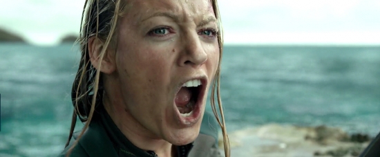 theshallows-blakelively-02867.jpg