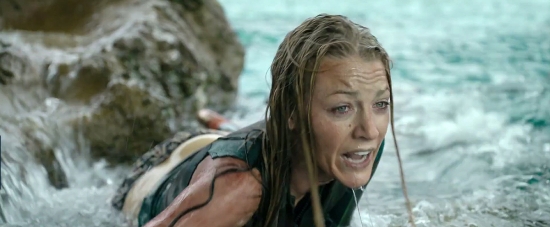 theshallows-blakelively-02927.jpg