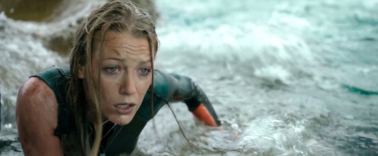 theshallows-blakelively-02934.jpg