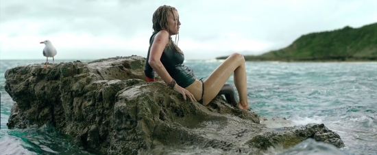 theshallows-blakelively-02961.jpg