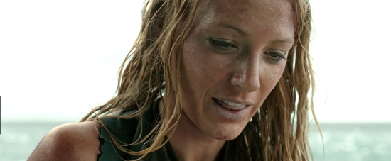 theshallows-blakelively-03153.jpg