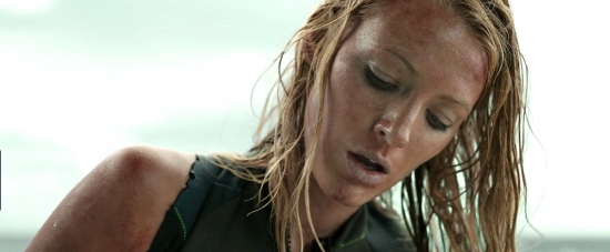 theshallows-blakelively-03168.jpg