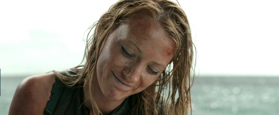 theshallows-blakelively-03185.jpg