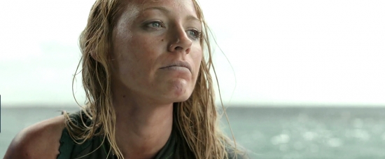 theshallows-blakelively-03187.jpg