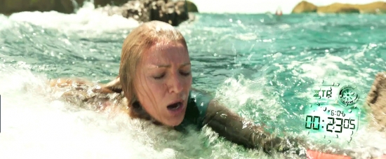 theshallows-blakelively-03249.jpg