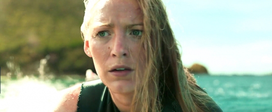 theshallows-blakelively-03298.jpg