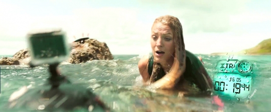 theshallows-blakelively-03338.jpg