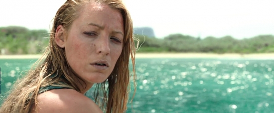 theshallows-blakelively-03440.jpg