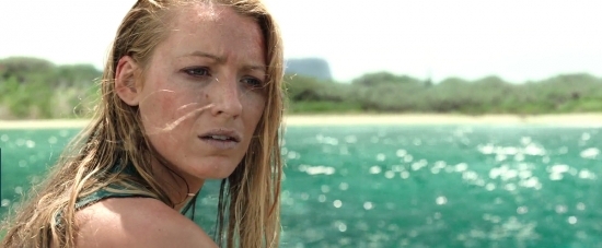 theshallows-blakelively-03453.jpg