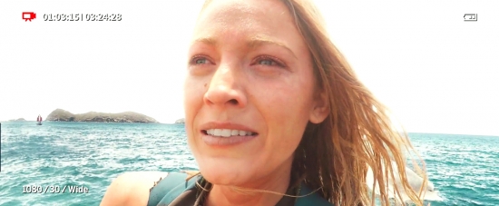 theshallows-blakelively-03622.jpg