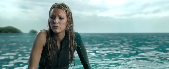 theshallows-blakelively-03760.jpg