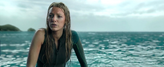 theshallows-blakelively-03761.jpg