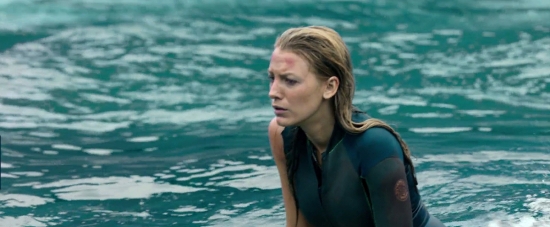 theshallows-blakelively-03800.jpg