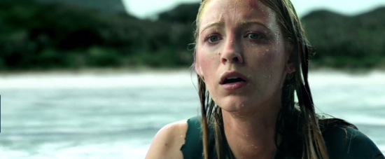 theshallows-blakelively-03824.jpg