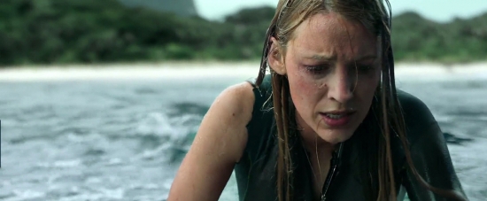 theshallows-blakelively-03831.jpg