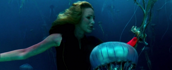 theshallows-blakelively-03881.jpg