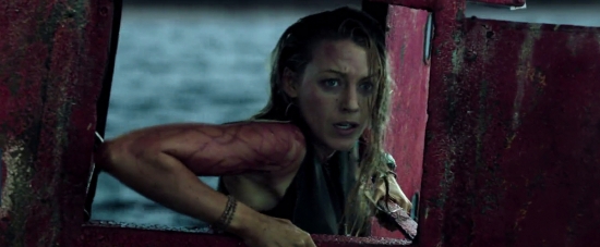 theshallows-blakelively-04030.jpg