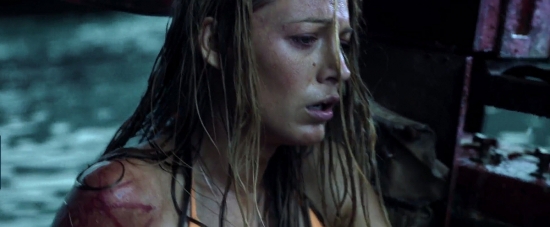 theshallows-blakelively-04219.jpg