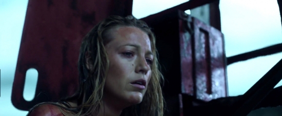 theshallows-blakelively-04266.jpg